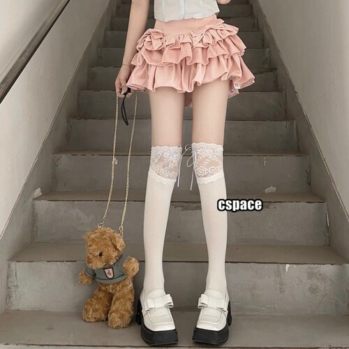 Lolita lace-trimmed spliced white over-knee socks, JK ballet-style with blue ribbon and bow—versatile long socks for students.