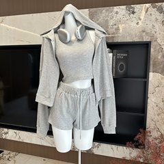松弛美学早秋新款连帽休闲开衫背心吊带短裤时尚套装女
