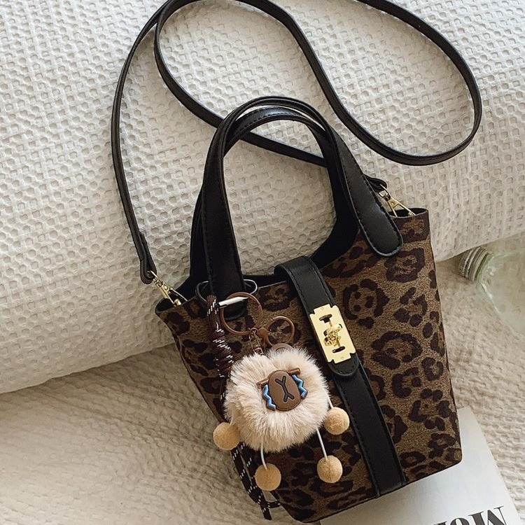 Modieuze schoudertas met luipaardprint dames crossbody bucket bag_voghion.com