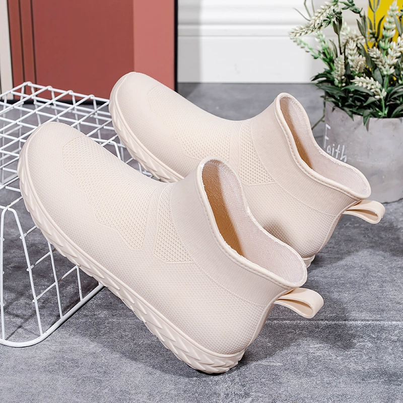 2023 Новые короткие резиновые сапоги, женская верхняя одежда, модные простые универсальные резиновые сапоги, низкая Женская Водная обувь оптом и экспорт