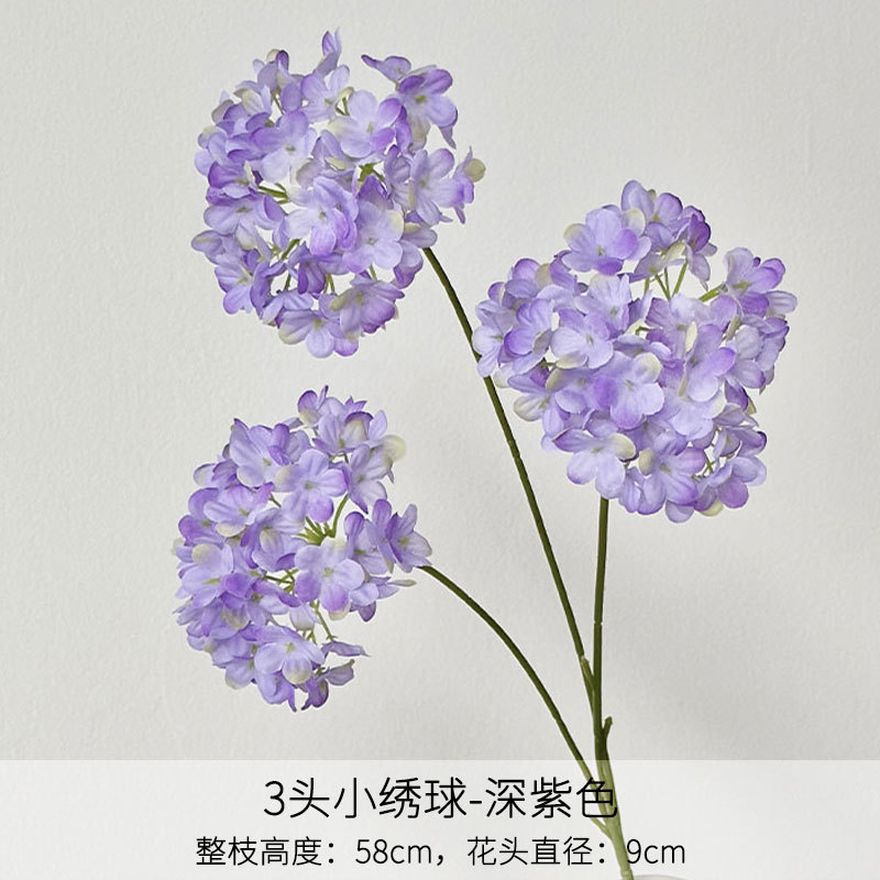 Hortensia de 3 cabezas de color morado oscuro