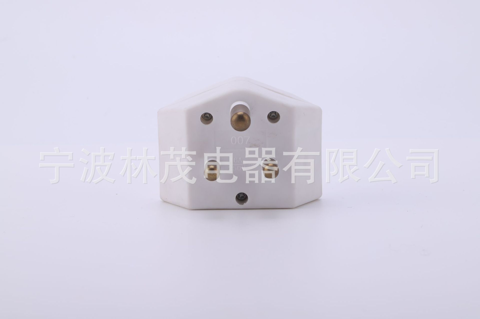 南非转换插座。南非多孔转换系列