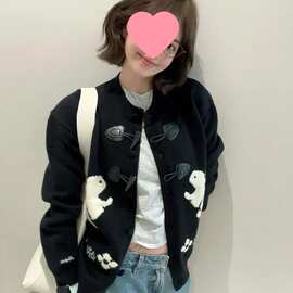 可爱兔子绣花毛衣开衫女秋冬牛角扣拼接韩系复古懒慵软糯圆领外套