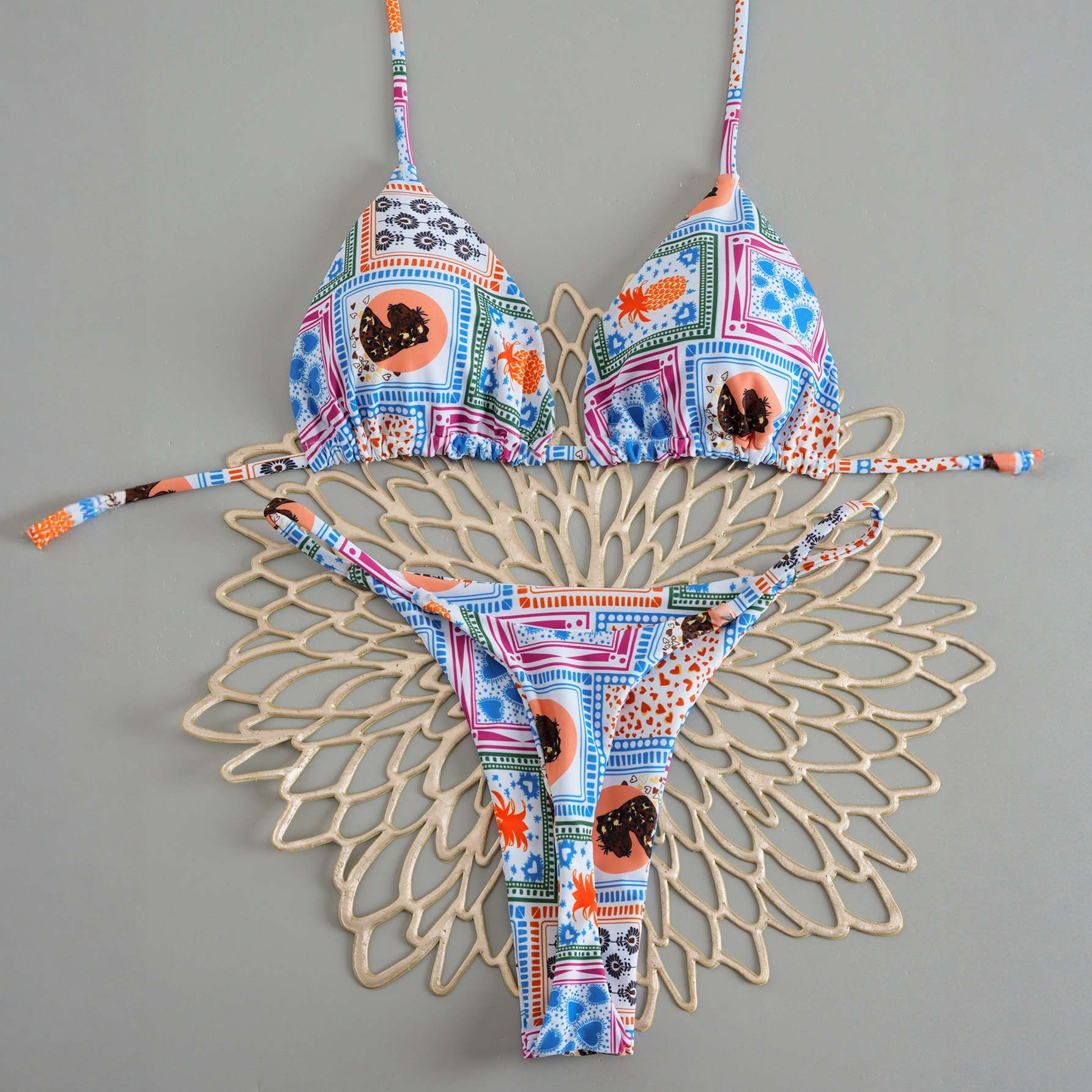 Dameskleding: Sexy stringbikini set, tweedelig badpak, sneldrogend polyester, bescheiden bedekking, klaar voor strand en zwembad._voghion.com