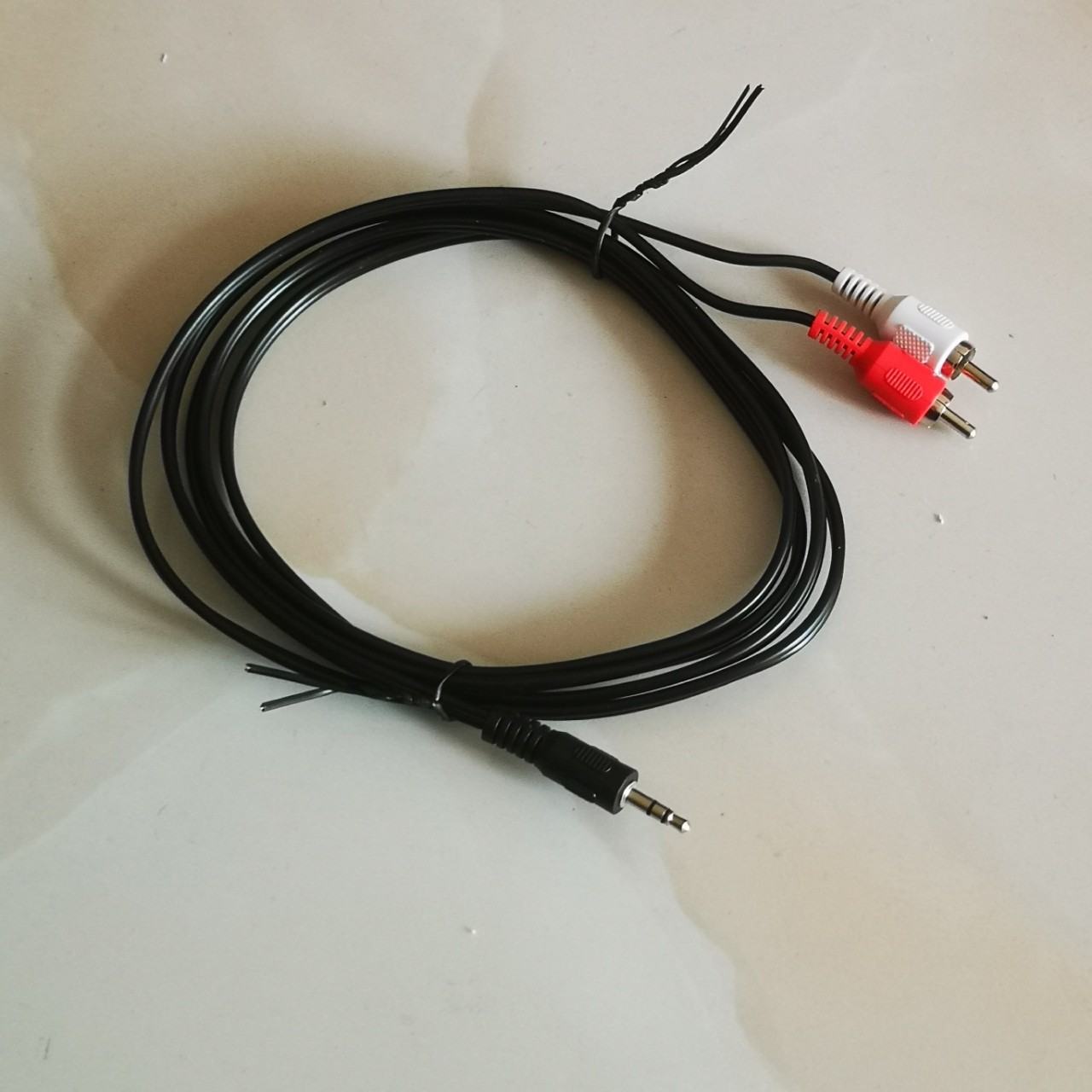 ˫����ͷAV��RCAת���� 3.5mm��ͷ���������������һ�ֶ���Ƶ��