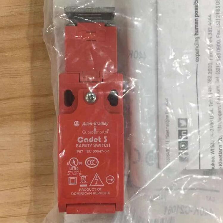 使用罗克韦尔AB继电器1756-IB32