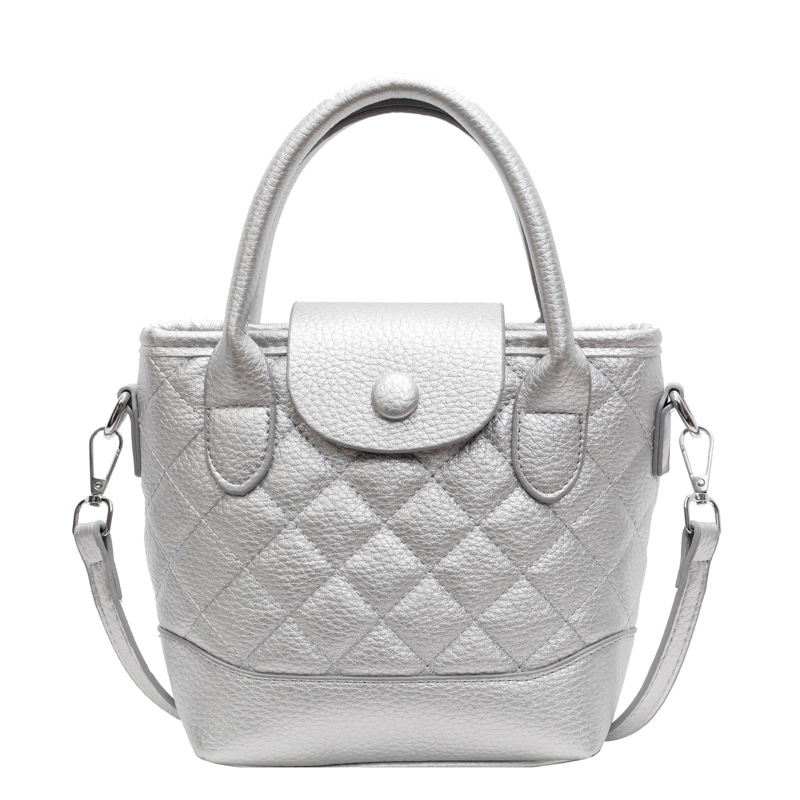 Lingerie bolso de cubo de mano para mujeres 2025 nuevo estilo coreano simple bolso de hombro de alta sensación versátil bolso de mochila de moda