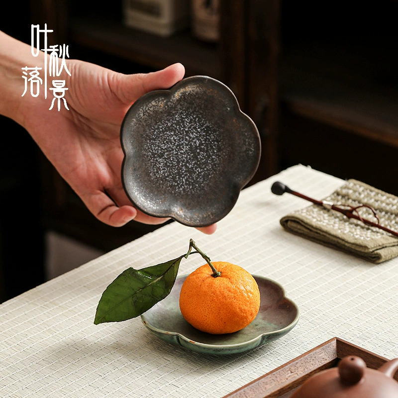 Керамическая печь превращается в керамическую тарелку с закусками