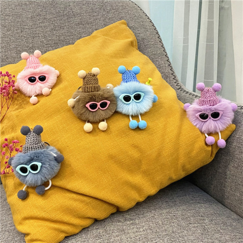 Internet celebrity briquette keychain cute cartoon plush bag fur ball doll pendant car key chain ring accessories