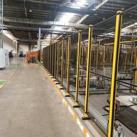 工业自动化机器人安全围栏仓库设备防护栏无缝车间隔离铁丝网厂家