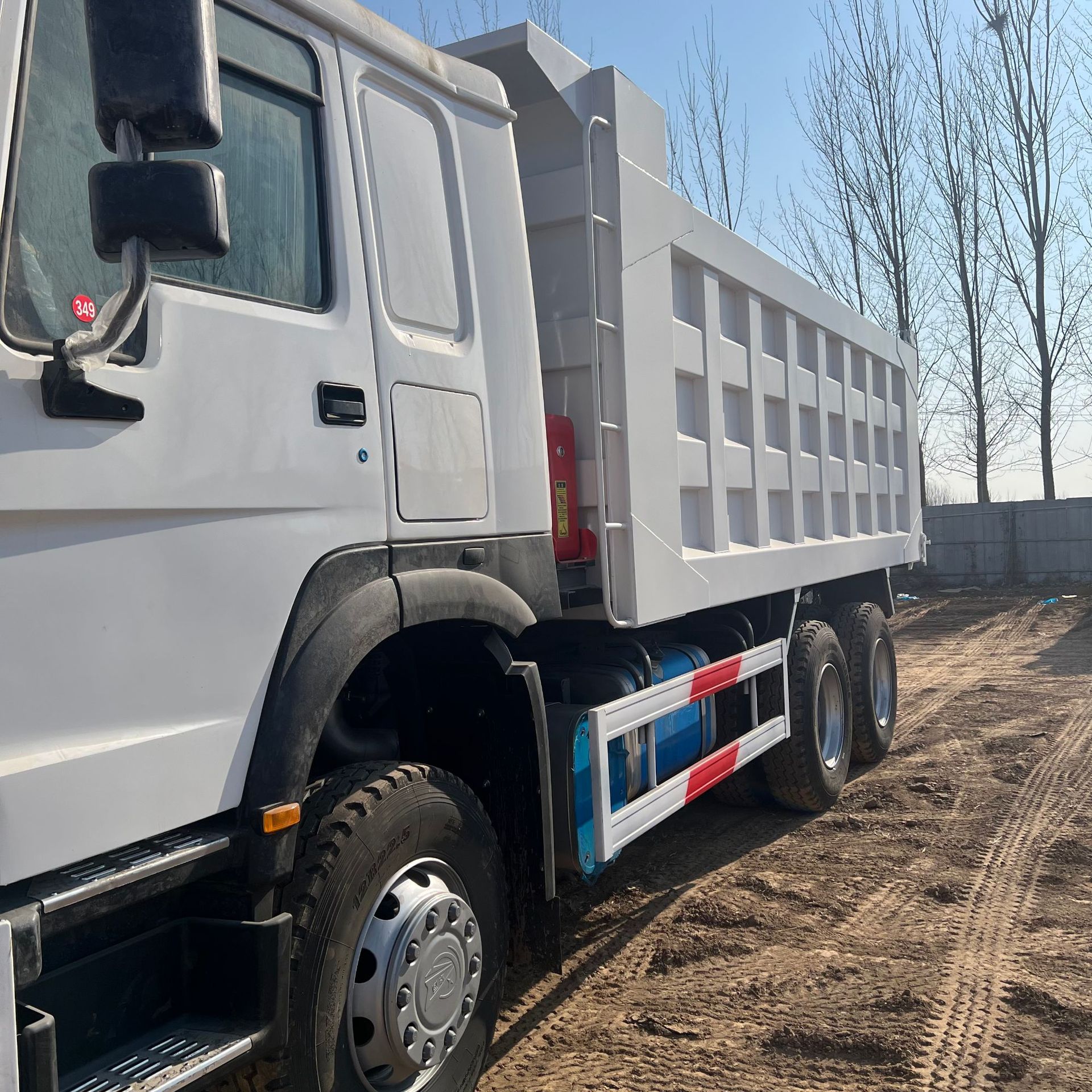 Factory Cross-Border Heavy-Duty Cargo Dump Truck Howo 371 Horsepower Tipper Truck 6*4 Container Rear-Dump Transport Truck
