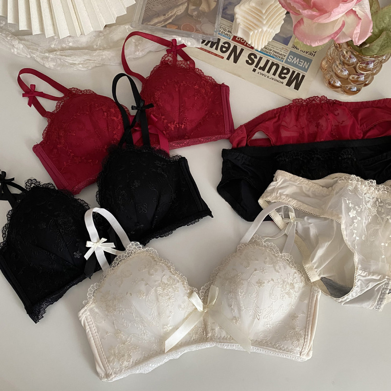 Japanese-Style Girl Bra Lace Underwear Small Chest Push-Up Wireless Side Support Anti-Sagging Adjustable Bra