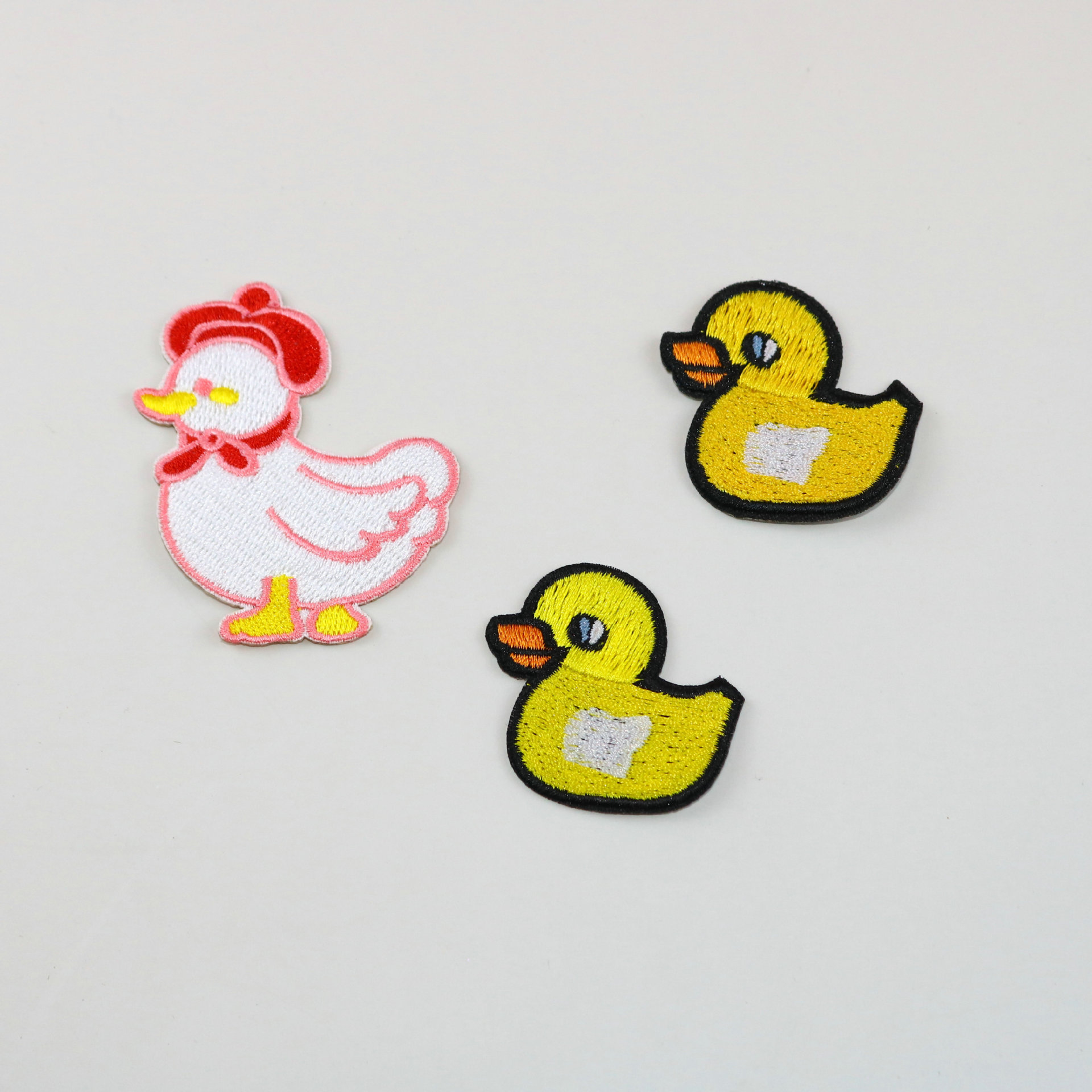 Animal dibujos animados bordado bordado pegatinas de tela pegatinas de espalda pegatinas de bordado de computadora pegatinas de ropa bolsas pegatinas de agujeros pegatinas de parche sello de tela decoración