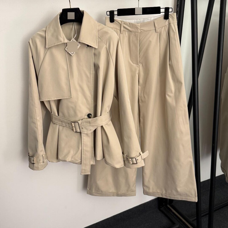 Shenzhen Nanyou High-End Stylish New Set: Long-Sleeve Short Trench Coat with Logo Leather Patch on the Back + Wide-Leg Long Pants