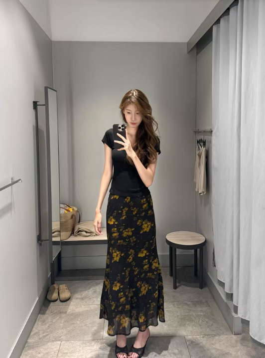 半身裙女夏长款2025小个子复古黄玫瑰裙子套装轻熟碎花修身包臀裙|undefined