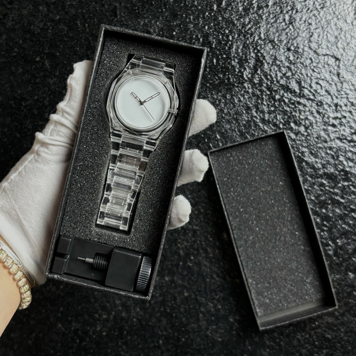 1158-35 domestic movement battery double snap button