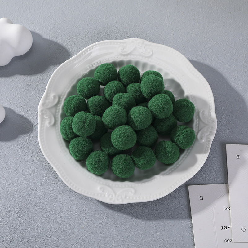 No. 15 Christmas Green