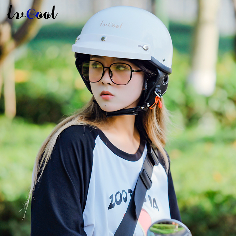 Casco de motocicleta Casco retro medio casco de estilo japonés certificado 3c para hombres y mujeres, coche eléctrico de verano y otoño, casco de pala, hebilla rápida