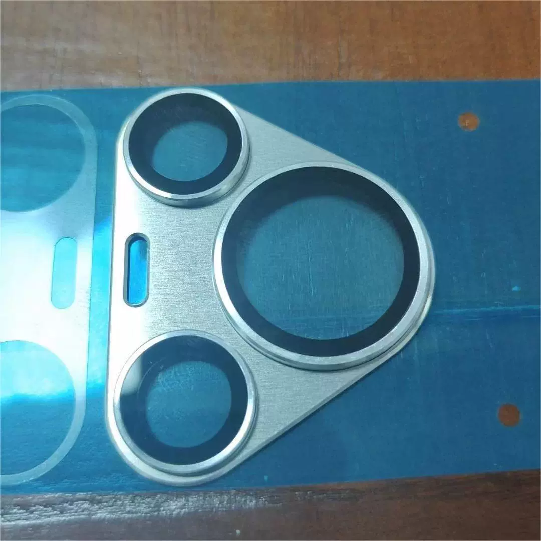 Подходит для Huawei PURA70ULTRA Armor Armor Metal Losted Mizer P70Pro+HD Pixel Pixel Patch