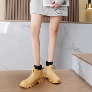�羳�r�ж�ͲˮЬŮ������ůһ�w����Ь�����ĥ�����N���zЬŮʿ