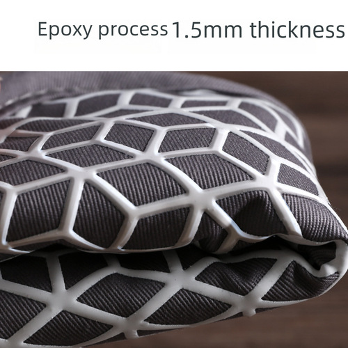 Kitchen oven gloves silicone heat resistant insulating pad drip cotton cloth thickened microwave oven gloves wholesale 