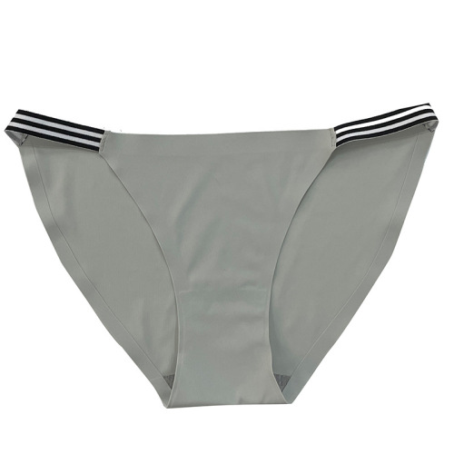 Japanese girls' pure lust underwear, seamless naked ice silk low-waist, thin, soft, breathable butt-lifting briefs for women