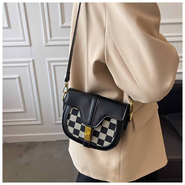 Sense Small Bag for Women 2021 New Trendy Fall Winter Fashion Ins Niche Texture Chessboard Plaid Crossbody Saddle Bagpicture10