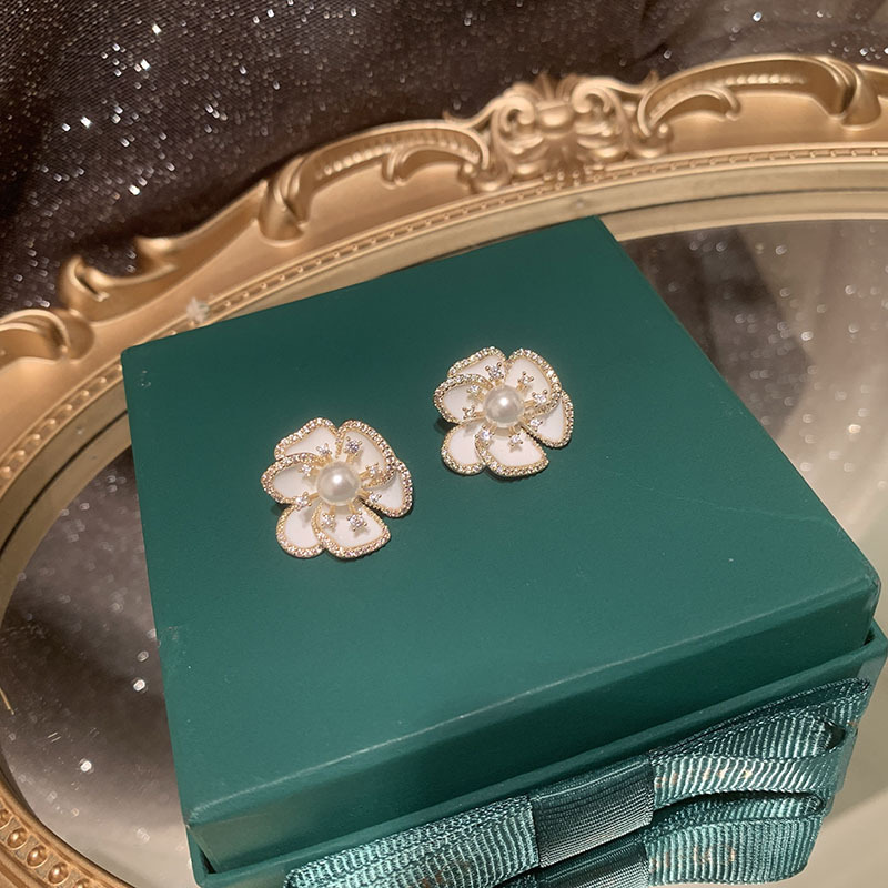 Earrings Classification Fashion White Flower Copper Zircon Stud Earrings