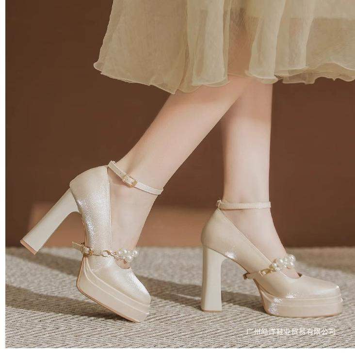 Waterproof Champagne Color Mary Jane Wedding Shoes 2025 Spring New Satin French High Heels Thick Heels for Women That Are Not Tiring for the Feet