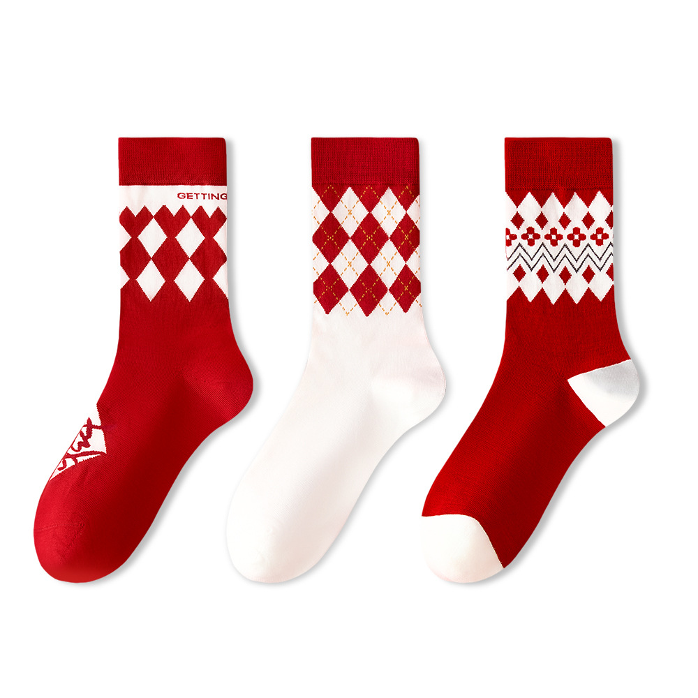 Style Boxed 2025 Men And Women Mid-Calf Cotton New Year Red Trendy Socks_voghion.com