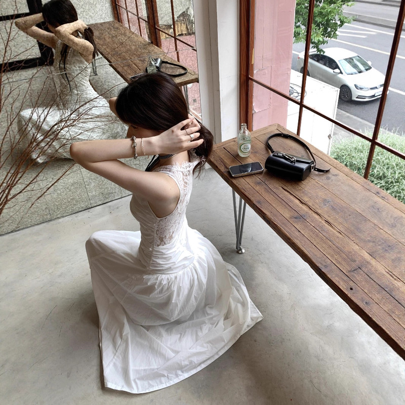 French Style Sleeveless V Neck Lace Patchwork Waist Dress Women's Summer New A-Line Retro Slim Long Skirt