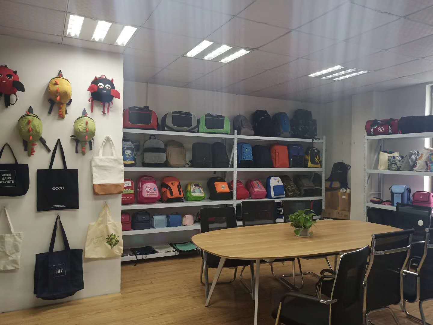 9f572675098489c78d84b04e8a2734