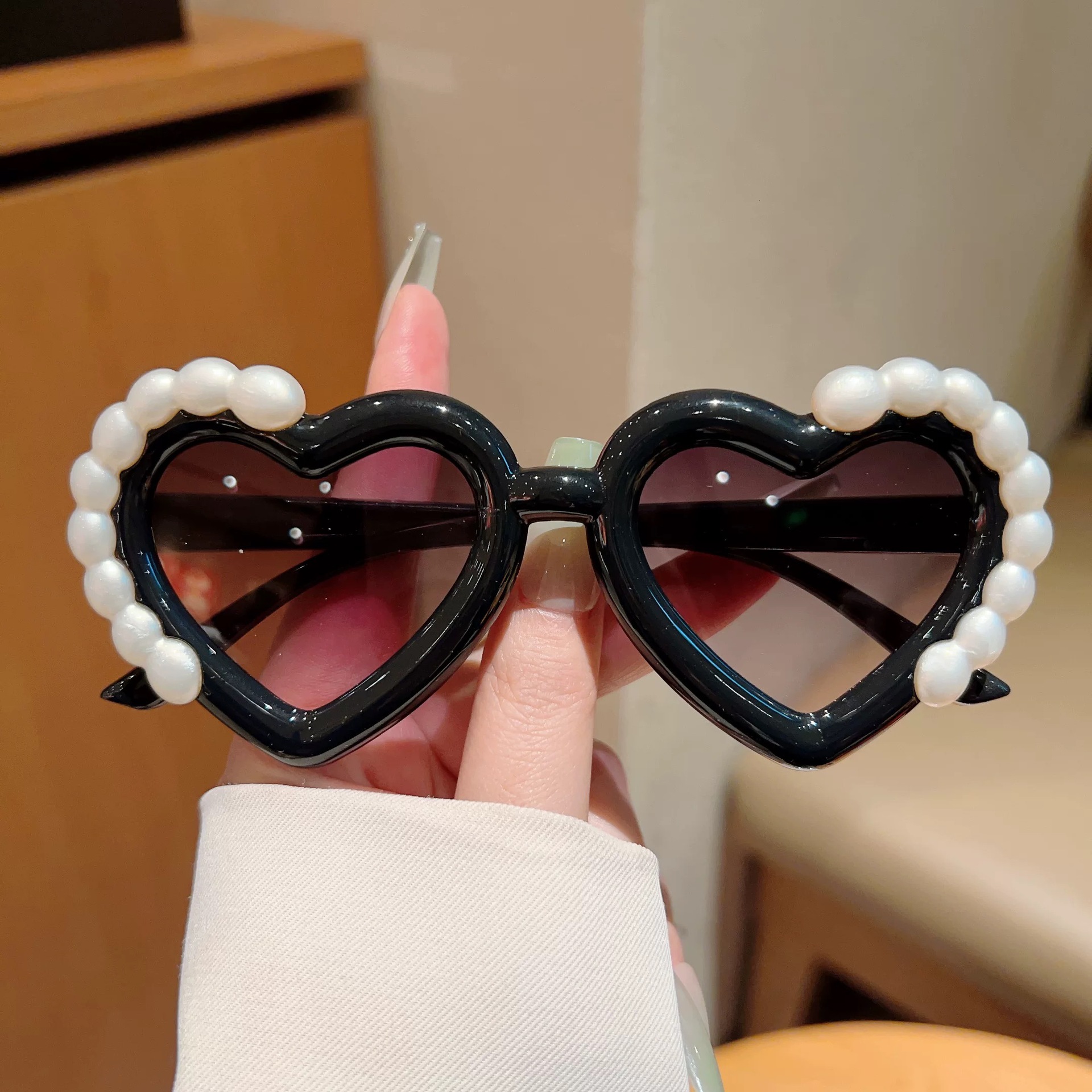 Pearl love glasses-black
