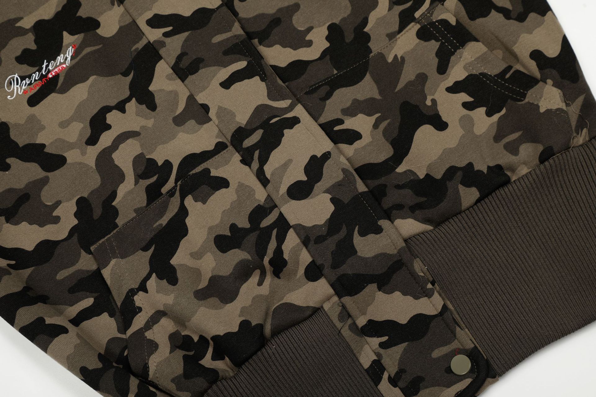 Sweat à capuche style rétro américain pour homme, veste courte à col en fourrure, style cardigan, collection automne 2025_voghion.com