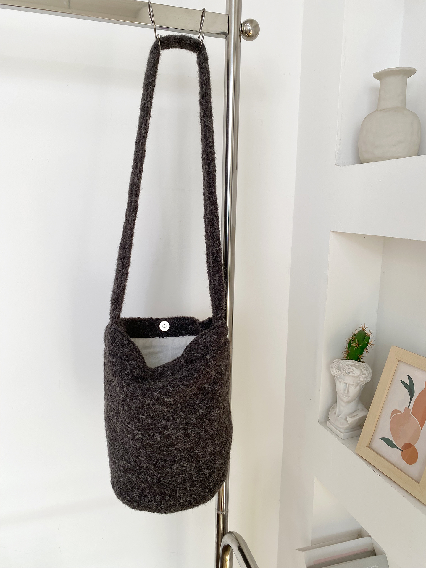 Otoño y invierno bolsas de balde de peluche suaves retrógradas versátiles bolsas de hombro coreanas simples de alta calidad de gran capacidad bolsas de hombro mujeres
