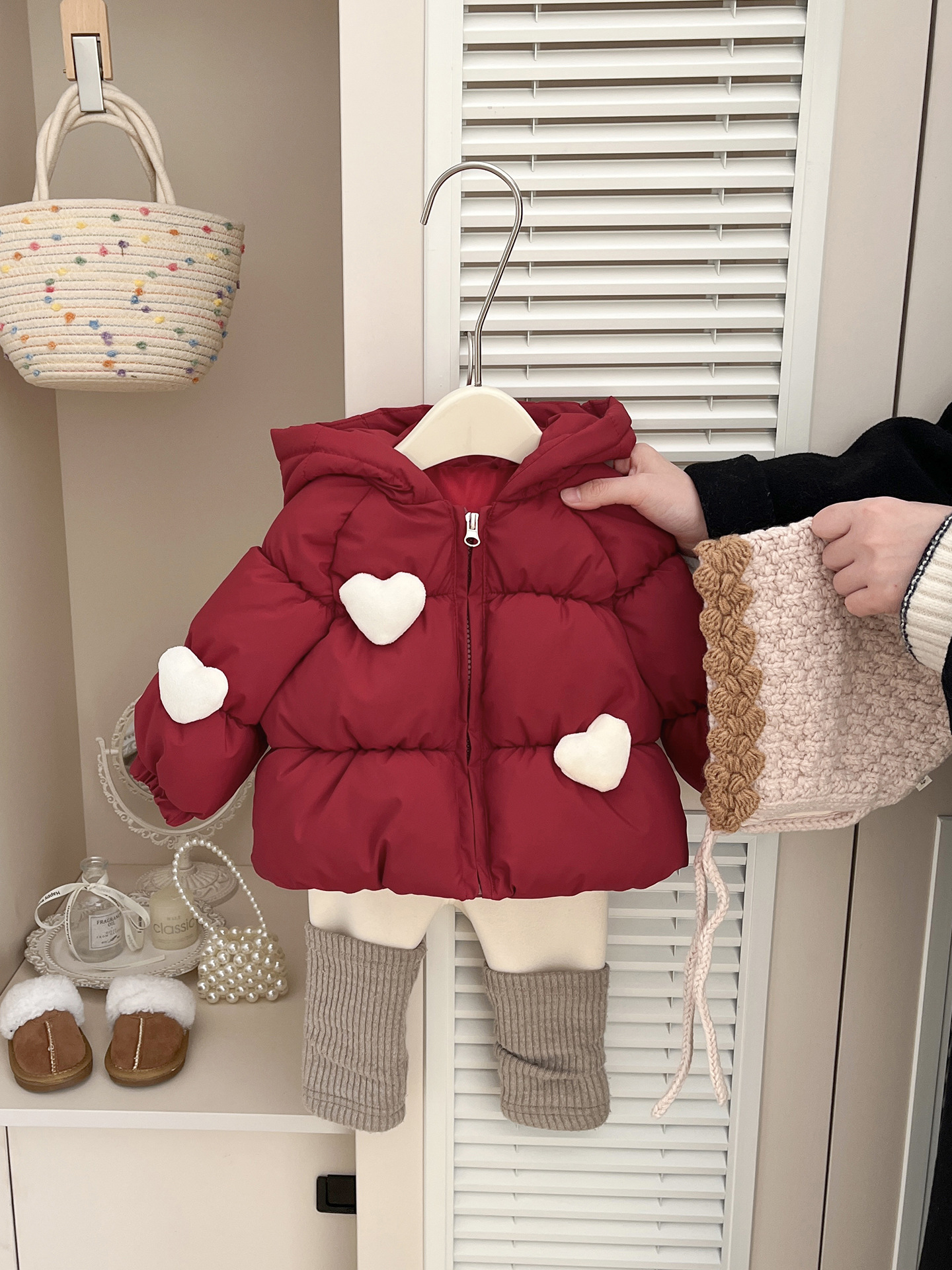 Niños rojos de Año Nuevo abrigo de algodón de pluma invierno de aire extranjero para bebés de algodón con capuchón grueso ropa de bebé caliente