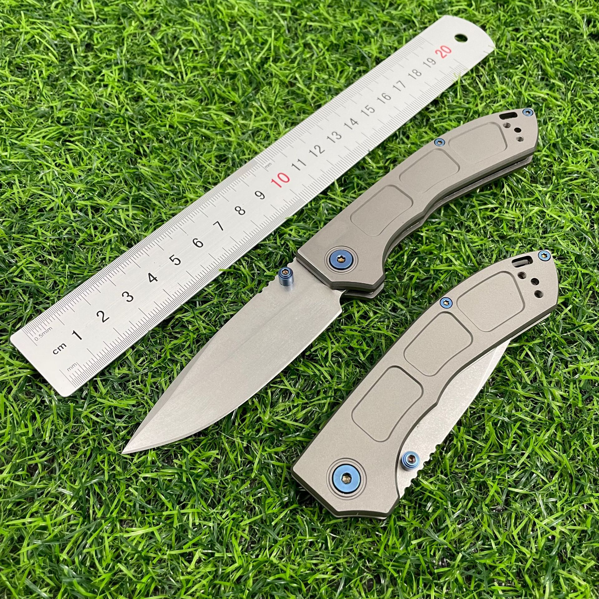 热销蝴蝶BM748折刀户外野营随身便携高硬度折叠刀家用水果刀锋利