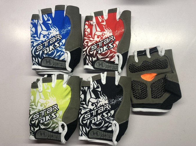Fiess Atmungsaktive Hantelausrüstung für Herren und Damen, Krafttraining, Halbfinger-Rollen-Handflächenpolster, Cycg-Sporthandschuhe_voghion.com
