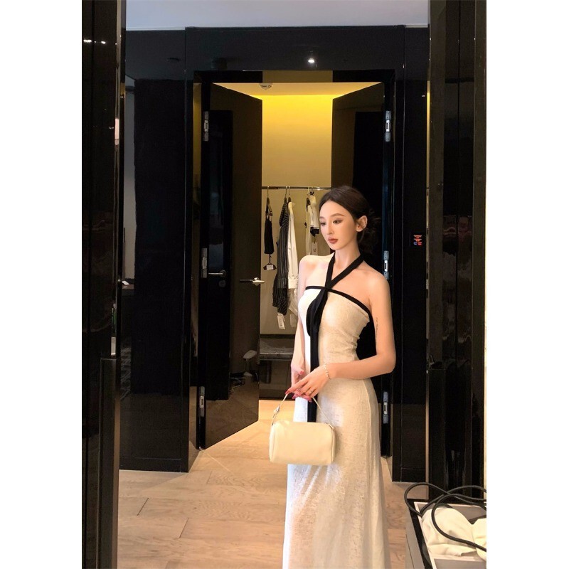 High-End Contrasting Color Backless Halterneck Dress for Women in Autum, Royal Sister Style Waist-Cinching Dress, Slim-Fitting Hip-Hugging Long Skirt High-End Contrasting Color Backless Halterneck Dress for Women in Autum, Royal Sister Style Waist-Cinching Dress, Slim-Fitting Hip-Hugging Long Skirt