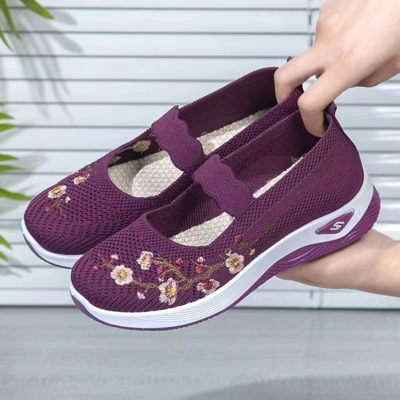 Slip-ons, footwear, comfortable non-slip sports shoes for mother, walking shoes, soft sole, for middle age