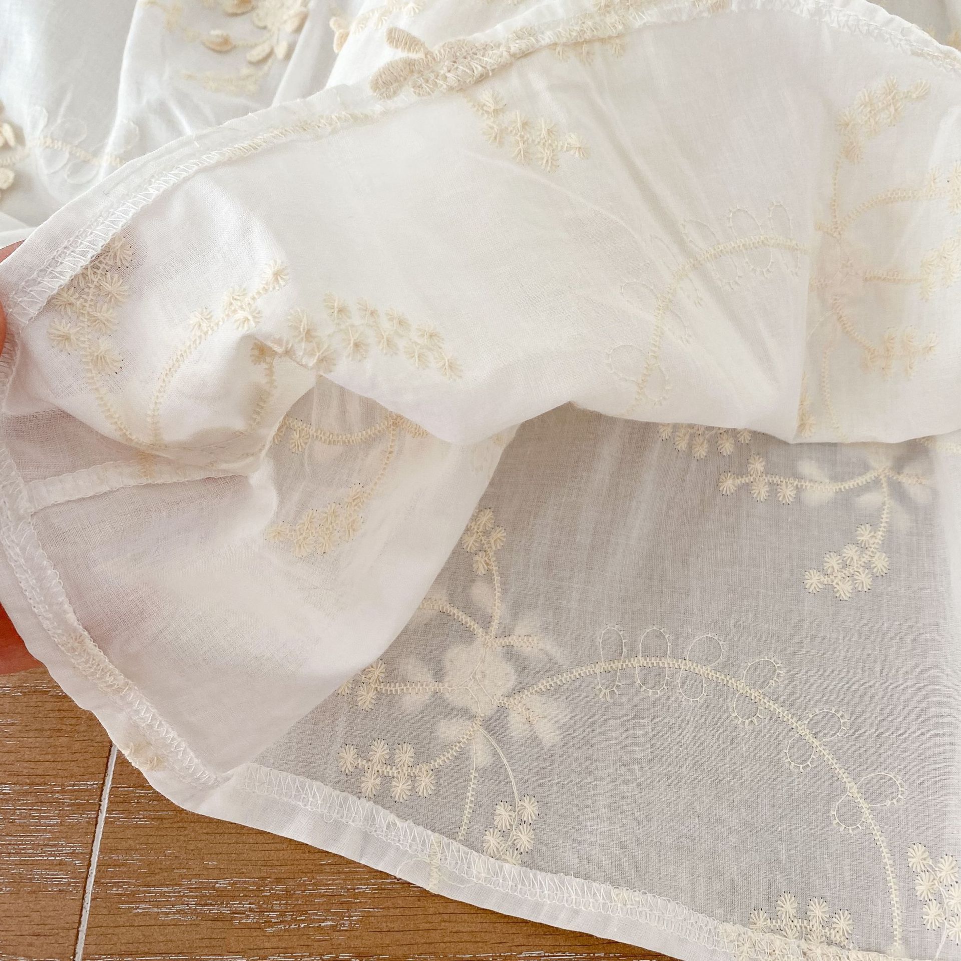 2024 Spring Girls' Long Sleeve Doll Collar Flower Embroidered Skirt+Romper Creeper Bodysuit sisters Dress_voghion.com