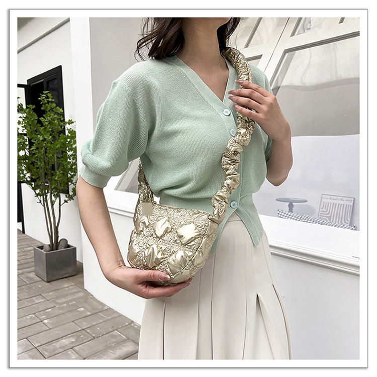 Koreaanse versie Exquise glanzende geplooide okseltas Mini Cloud Bag Niche Crossbody Bag Damestas High-end kleine tas_voghion.com