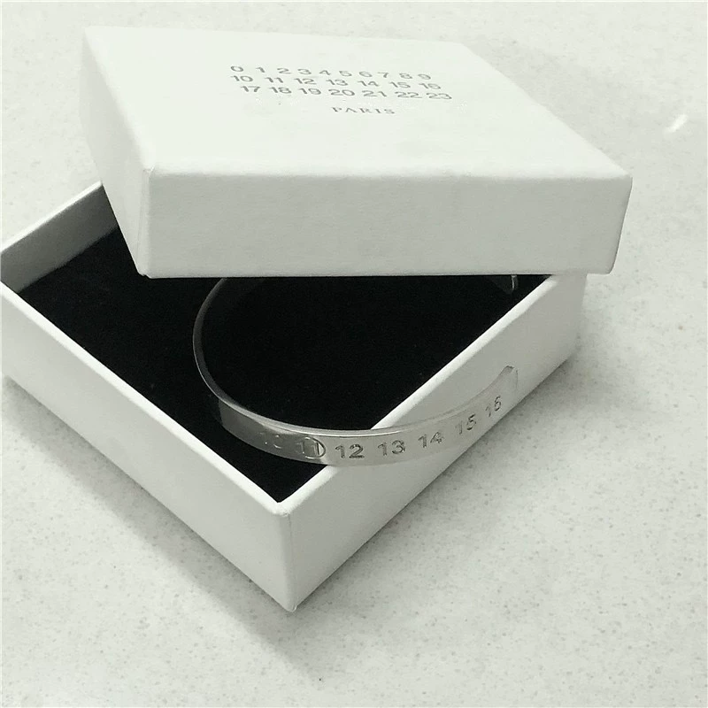 Классический цифровой браслет в стиле PYC M для мужчин и женщин, модный открытый браслет с гравировкой логотипа, простые аксессуары для пар