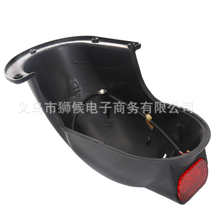 Wholesale 10inch scooter rear fender with tail light suitable for electric scooter rear fender