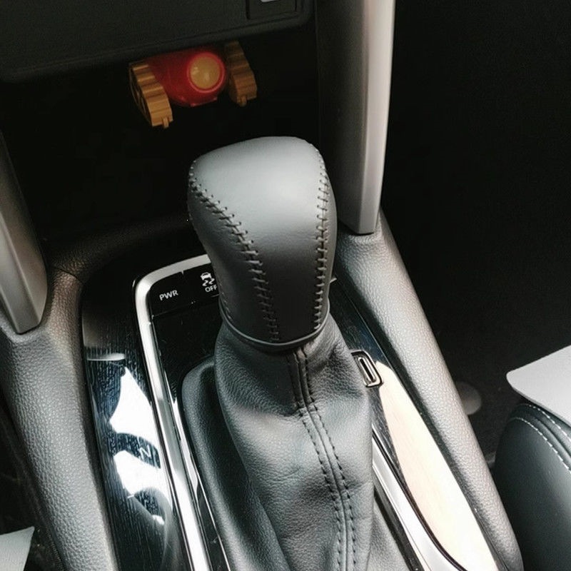 Suitable for Toyota Camry 2022-2023, gear shift cover for 2024-2025 new model Asia Dragon, genuine leather gear shift knob cover