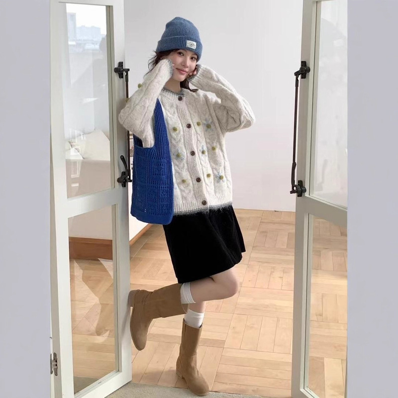绣花针织开衫 2025秋季新款 遮肉显瘦宽松圆领毛衣女外套上衣3222|undefined