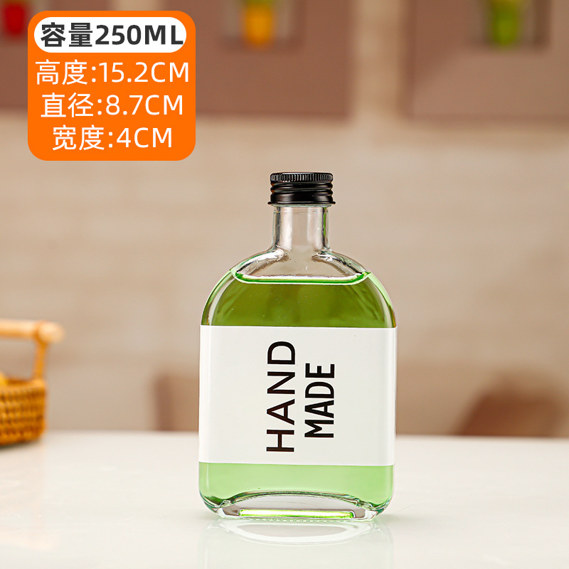 검은 뚜껑이있는 250ml 아이스 티; 투명