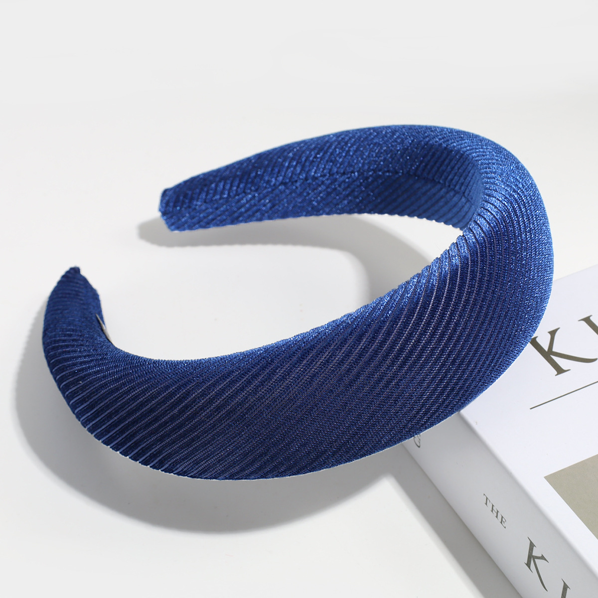 Diadema de lavado de cara de seda de leche de nuevo estilo transfronterizo Diadema de esponja de terciopelo Diadema de franela gruesa Diadema negra Diadema de mujer