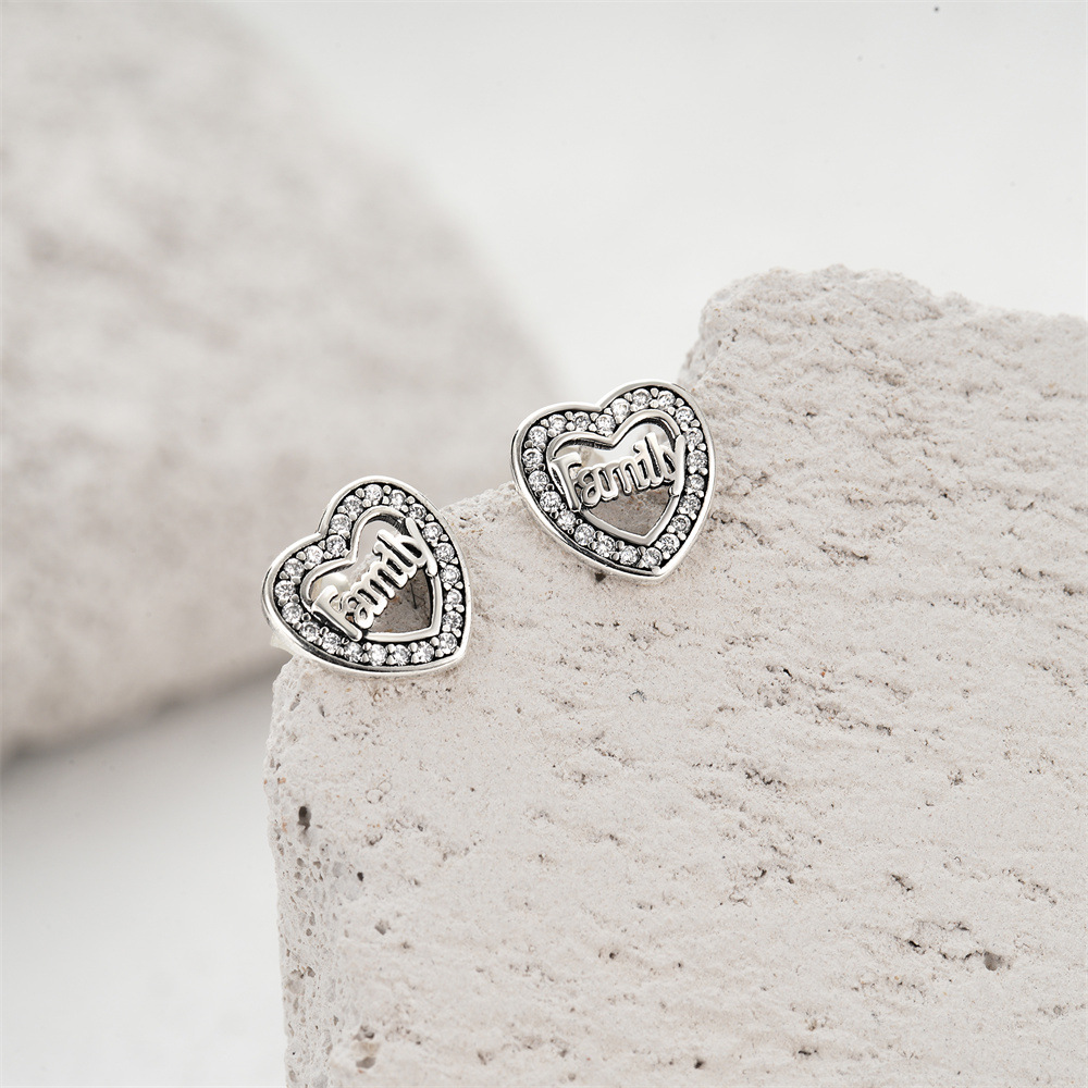 1 Pair Simple Style Heart Shape Inlay Sterling Silver Zircon Ear Studs display picture 2
