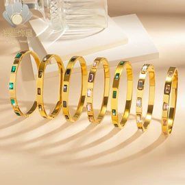 手镯;项链;耳钉